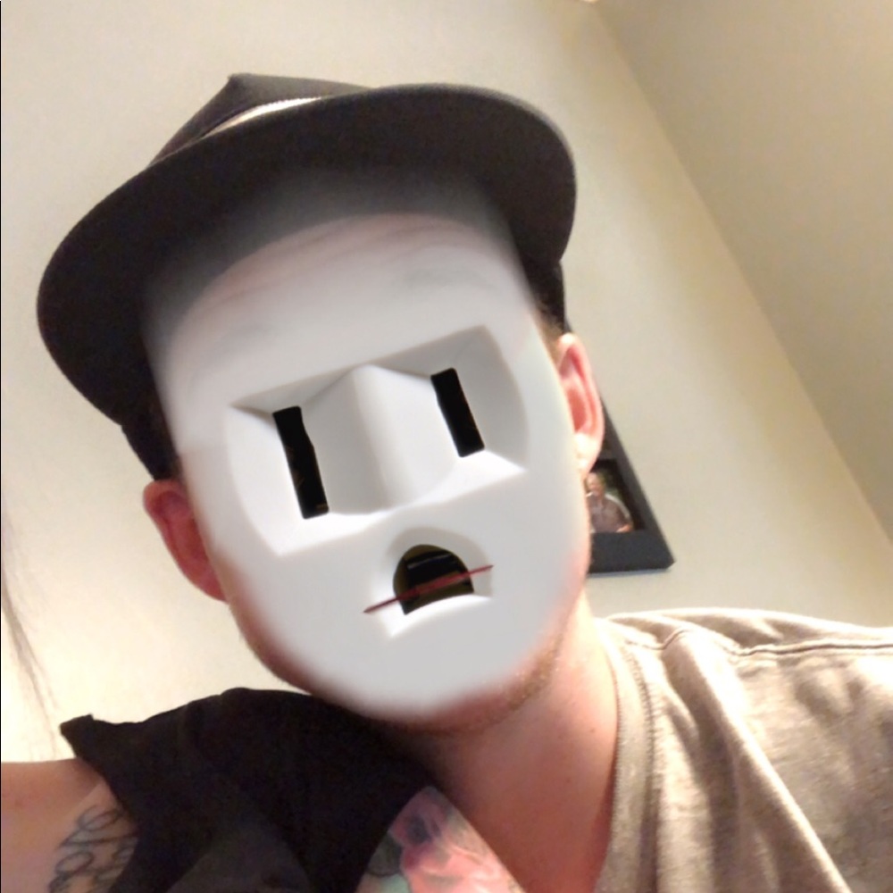 Meet your Posher, Alex